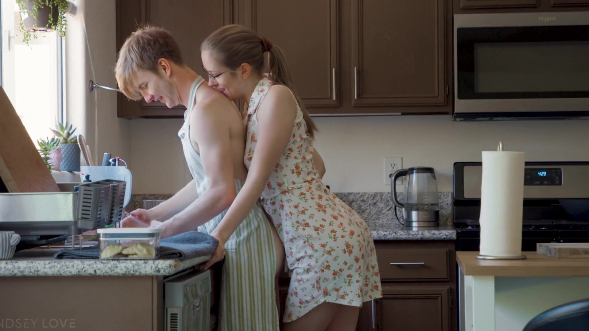 Lindsey Love Doing the Dishboy Tongue in Ass, Rimming, BJ - lindsey love - doing the dishboy - tongue in ass - rimming - bj