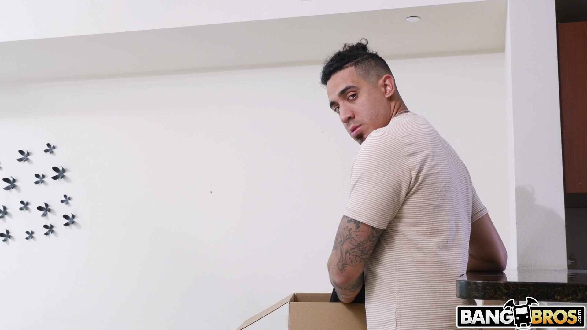 Realtor Fucked By Tenant 4k Rø5∑ Mønrø∑ - 4k - latina - milf
