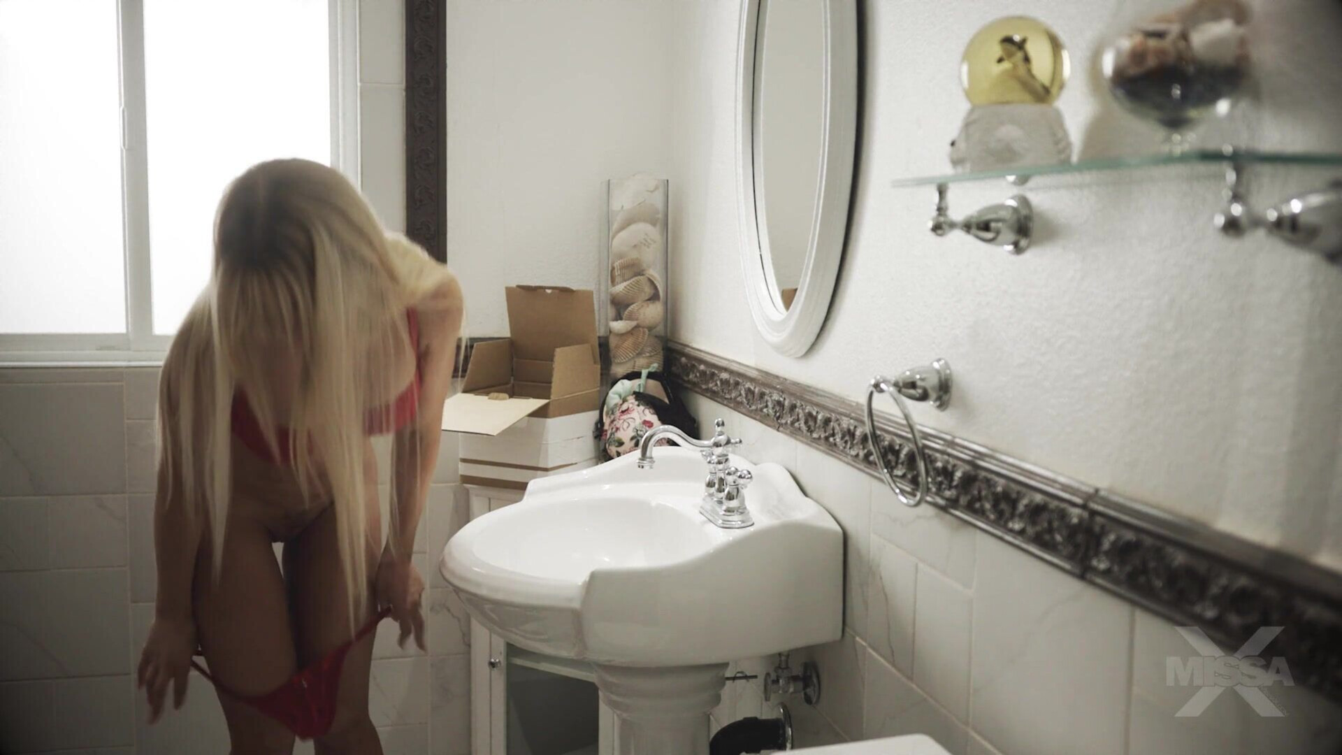 Sarah Taylor The Photoshoot Incident - milf - blowjob - big ass