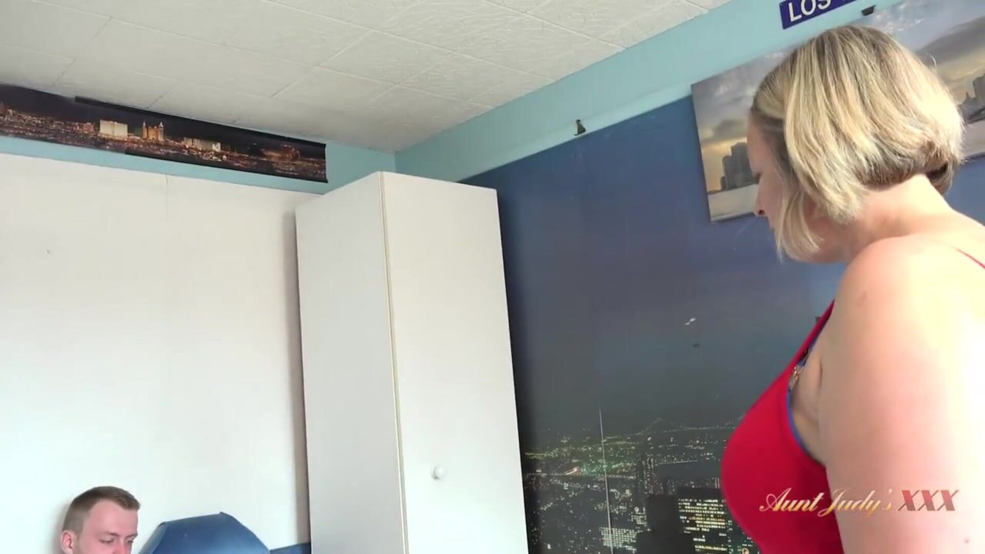 Shooting Star Star Finds Her Panties in Her Tenant's Room, Sucks His Cock and Gets - milf - mature - big ass - blowjob