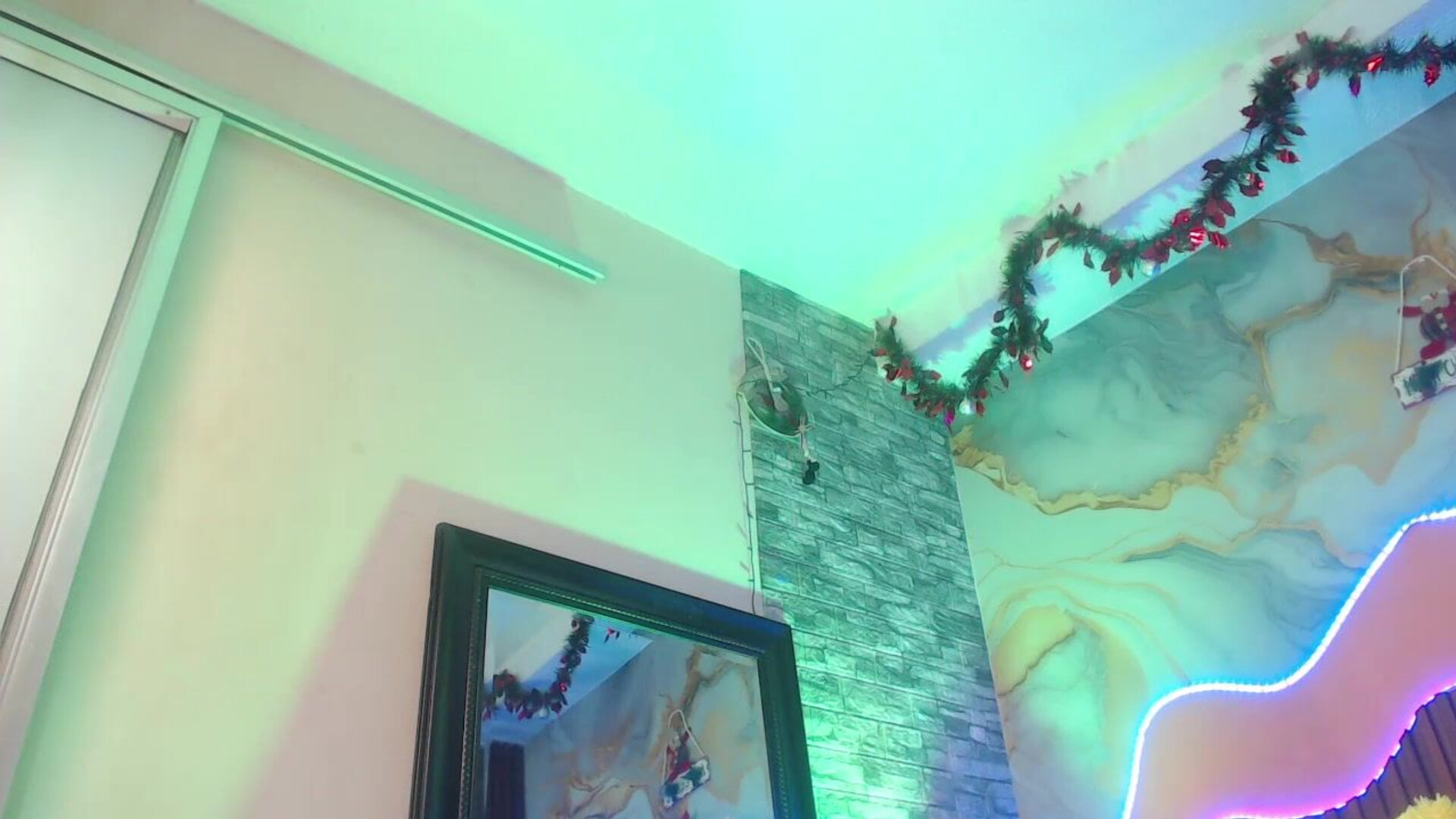 marilyncandy303av 2025 12 27 14h30m16s - webcam