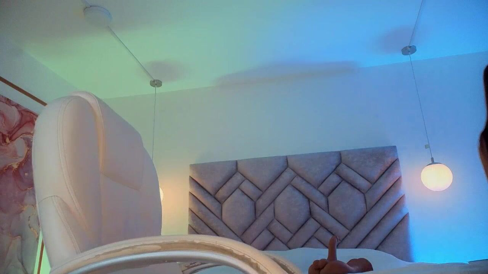 milancorleone 2026 01 13 06h04m26s - webcam