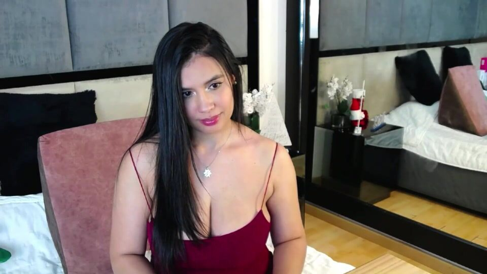 tamaraklose 2025 12 02 02h27m58s - webcam