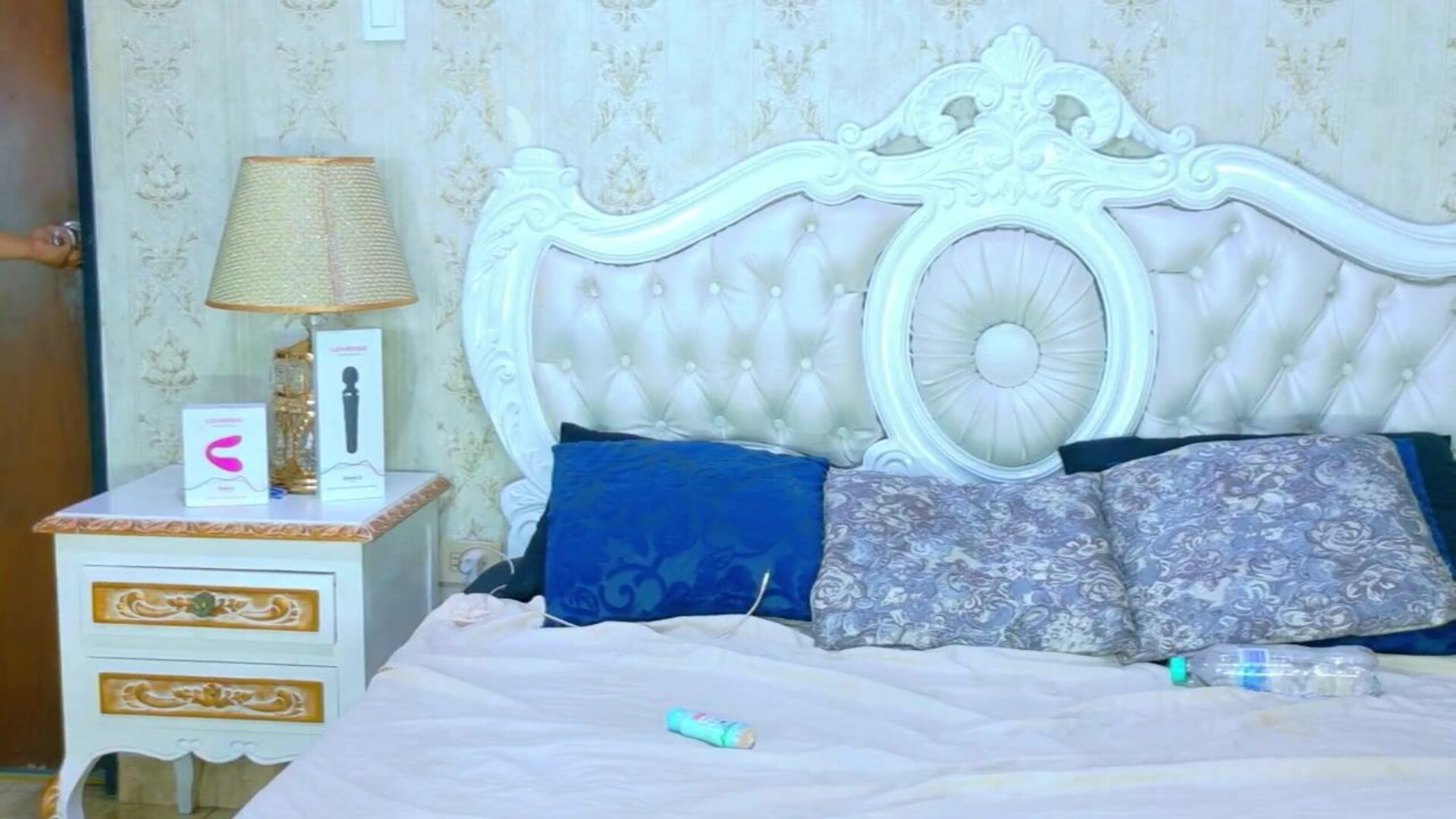 tianah glow 2026 01 16 16h26m54s - webcam