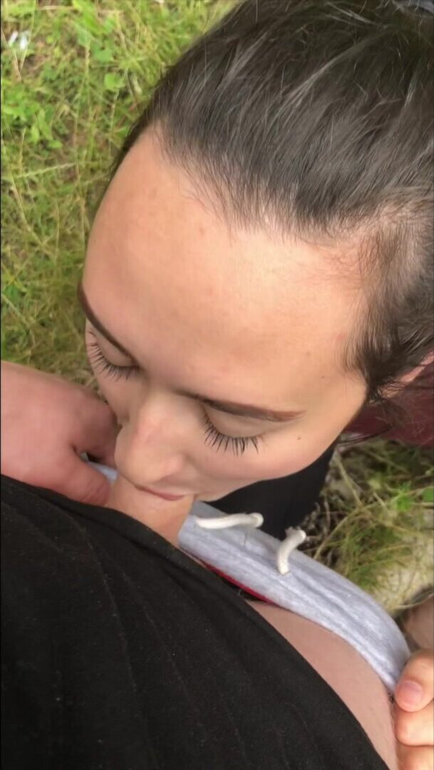 Alexia Preggo Public BJ - pov
