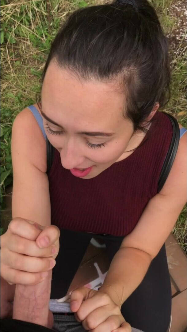 Alexia Preggo Public BJ - pov