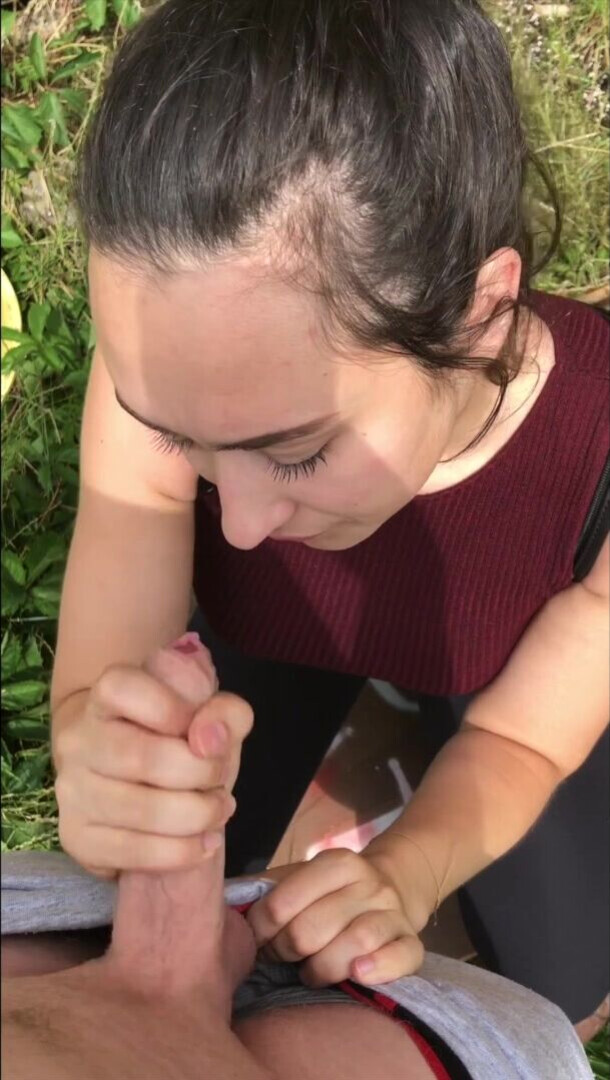 Alexia Preggo Public BJ - pov