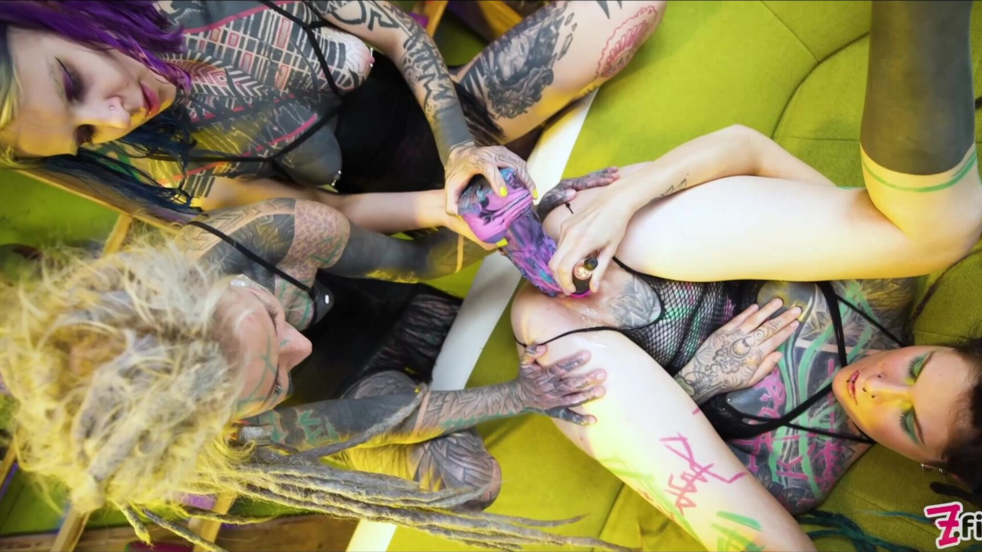 Anuskatzz and Serpienta get their holes gaped - zfilmz - tattoos - tattooed - threesome - anal - pussy licking - fingering - gaping - toys - small tits