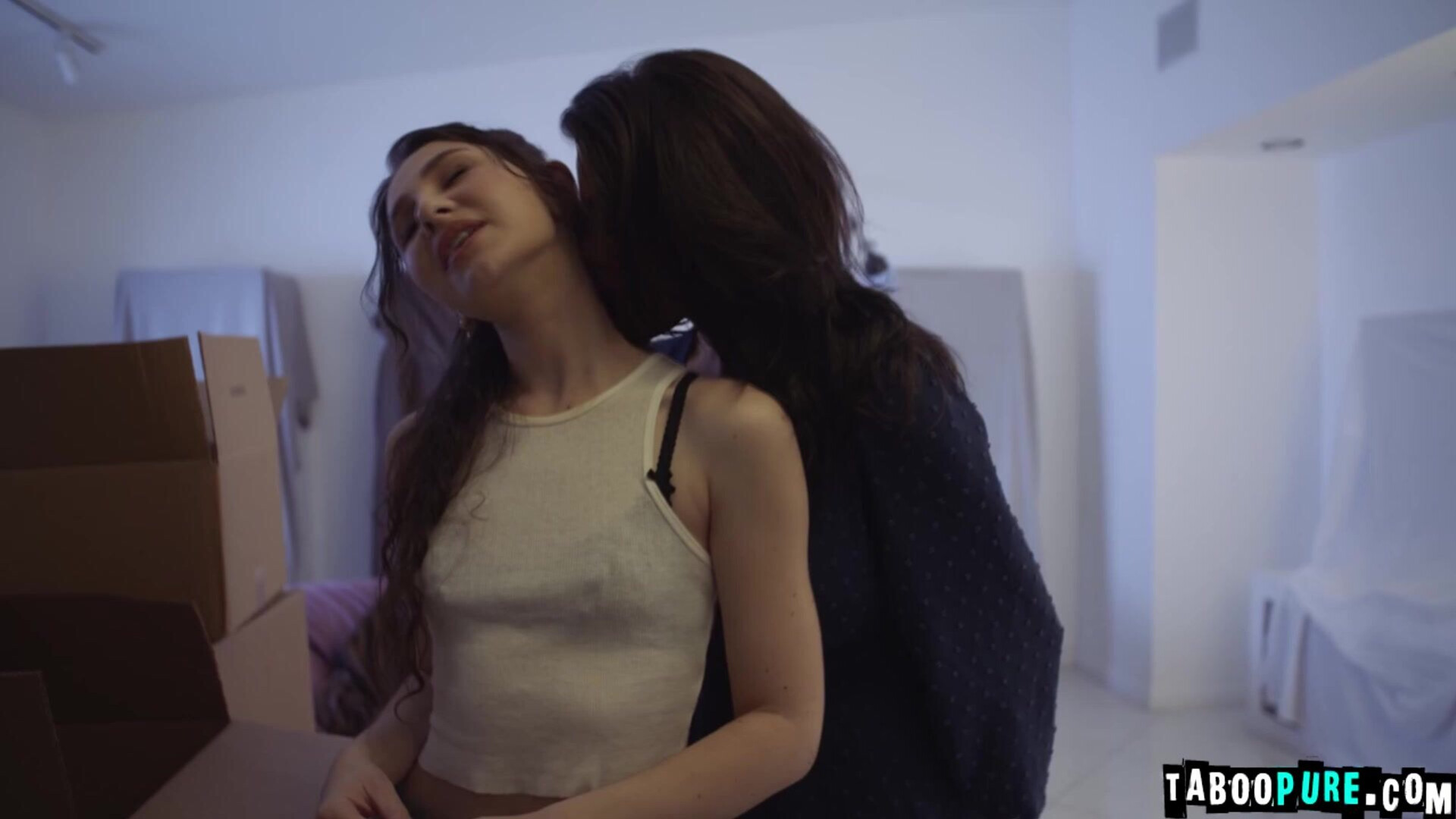 Carrie decide to make use of Gregs - blonde - piercings - big tits - hardcore - natural tits - college - tattoos - family roleplay - stepsister - blowjob