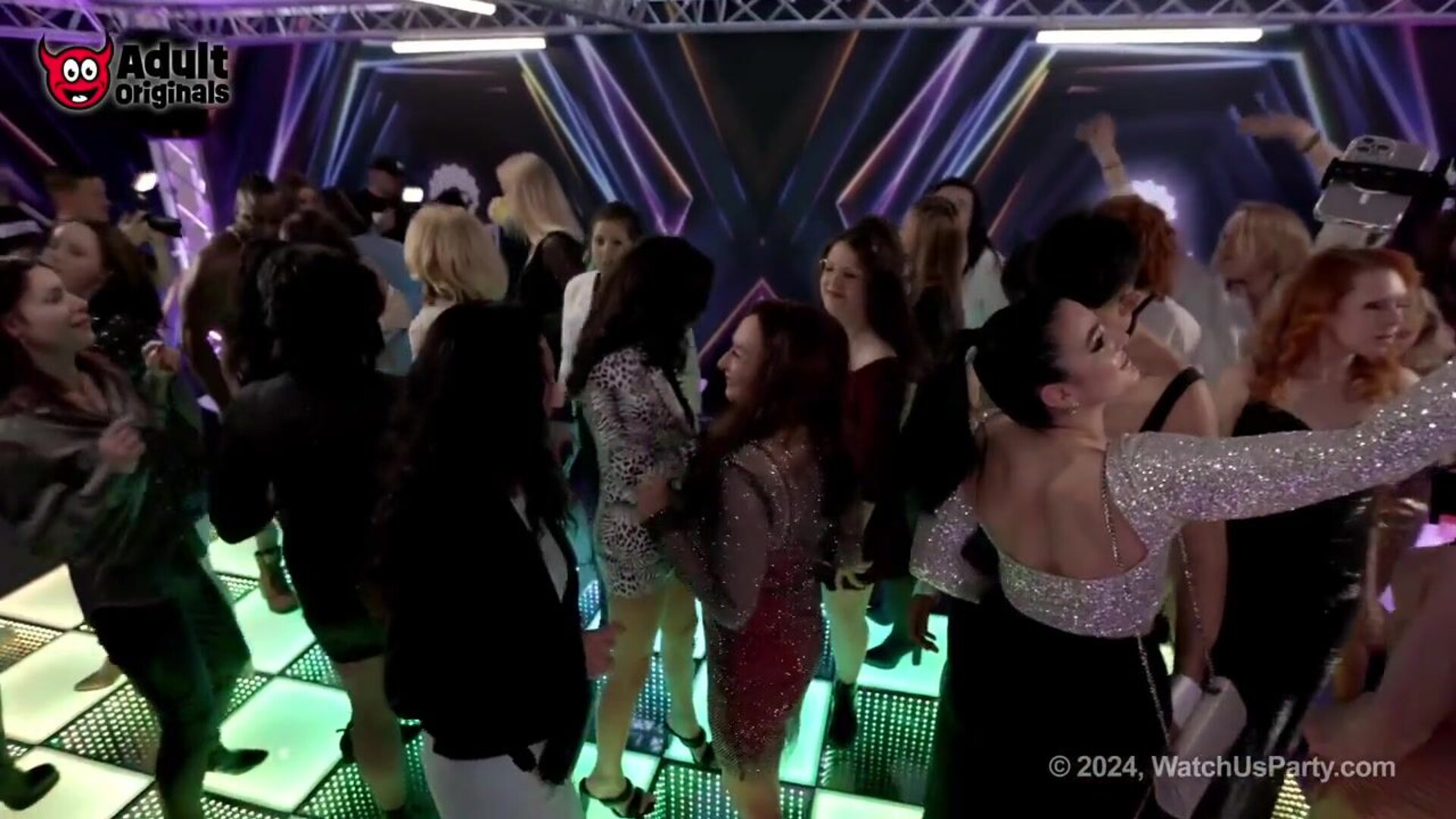 Girls Party Harder A Ladies Night Gone Wild - milf - busty - blonde - brunette - club - party - stripper - interracial