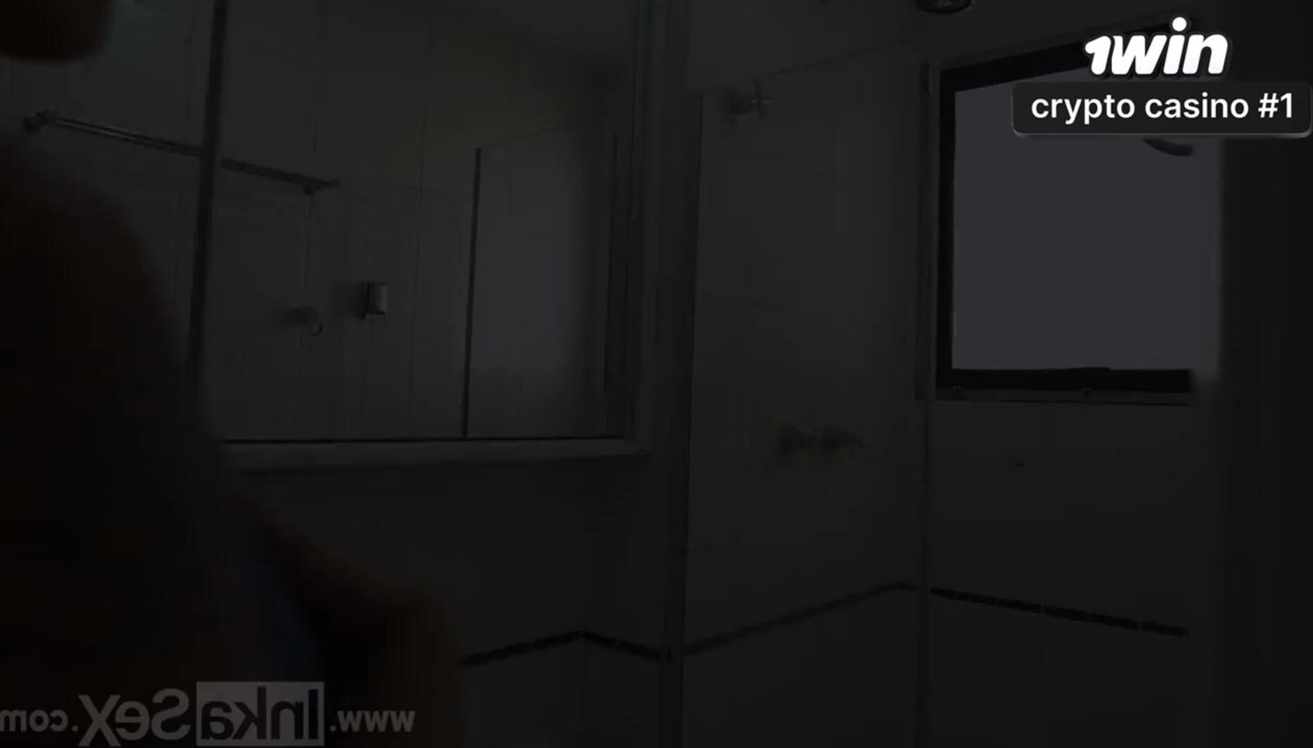 Impressionante mulher submete um pobre encanador em situação constrangedora - brasileira - brasileiras - sexo anal - brazilian - boquete - brunette - colombiana - gozada dentro - peru - culonas