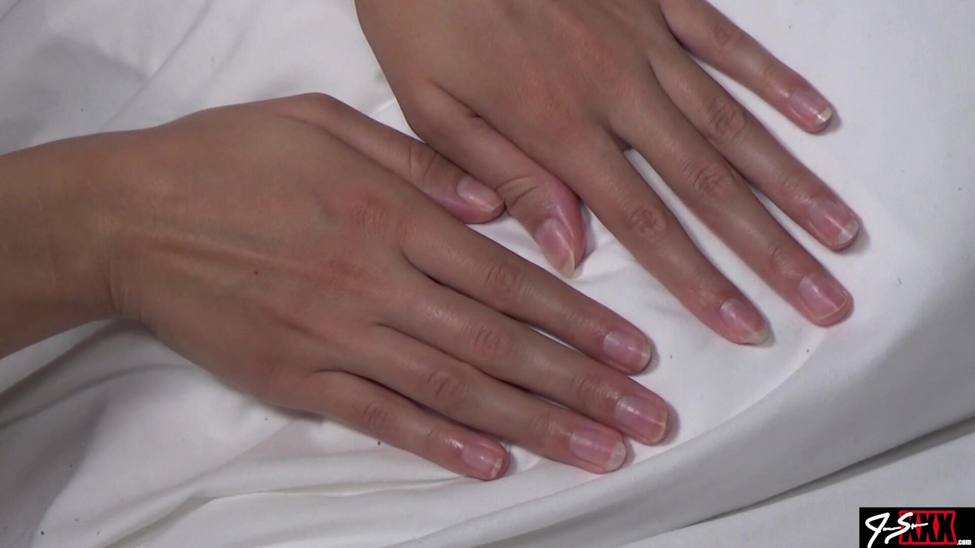 Jamie Stone Fetishes Her Hands And Natural Fingernails - pov - hardcore - handjob