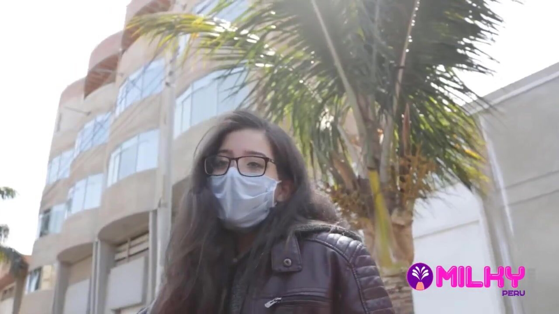 MilkyPeru – Convencen Facilmente A Greta - latin - spanish - blowjob
