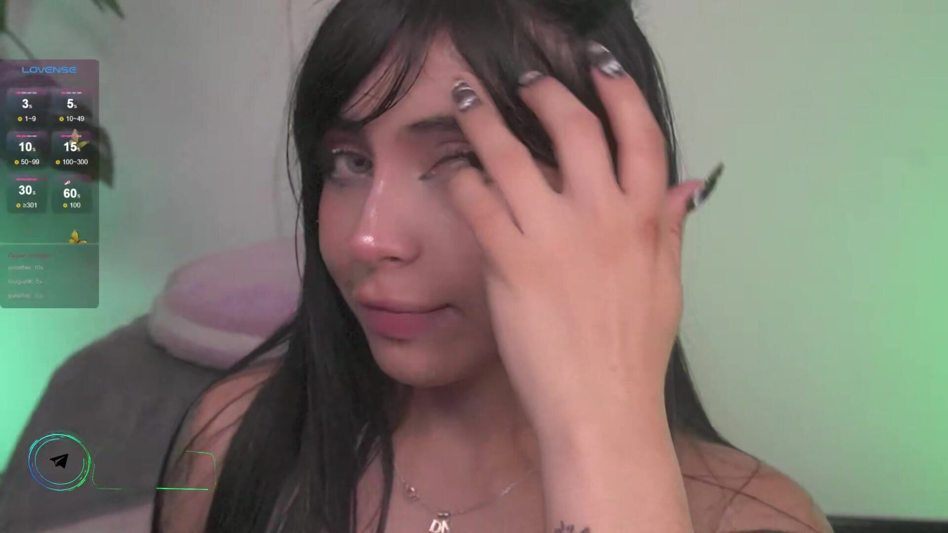 Nicdani 1 2024 06 22 10 44 - webcam - solo - toys