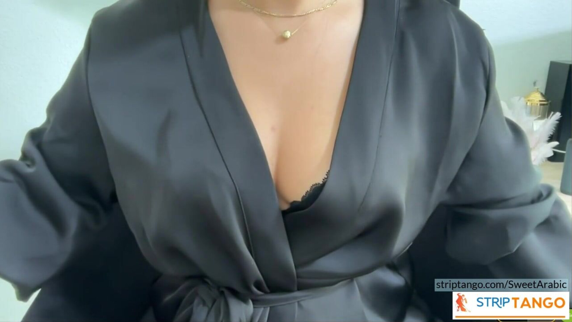 SweetArabic Provocative showpiece at stripTango - real amateur - housewife - roleplay - cam