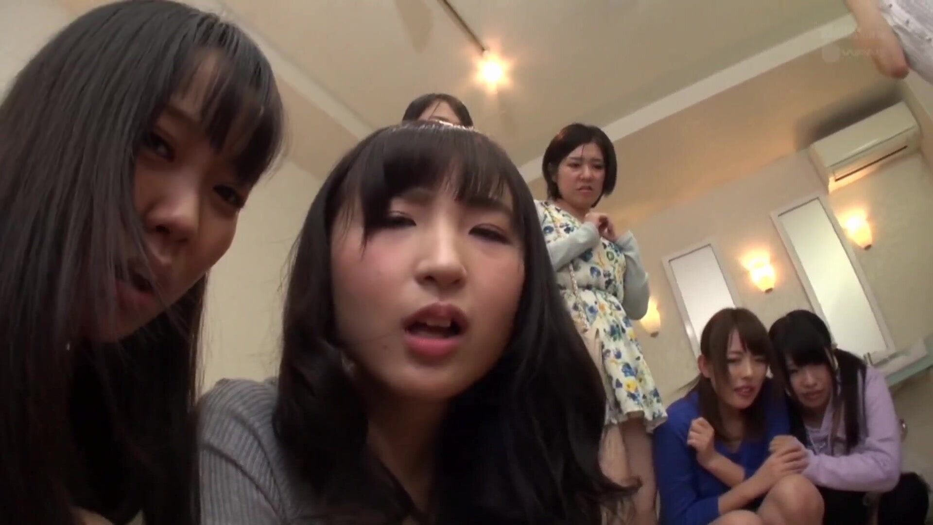 WANZ 463 I Accidentally Got On The Women Only Carriage - jav