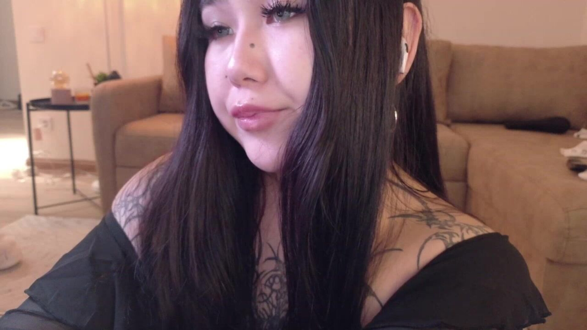 Yur1k0M4y 2026 02 27 08 23 38 058 - webcam