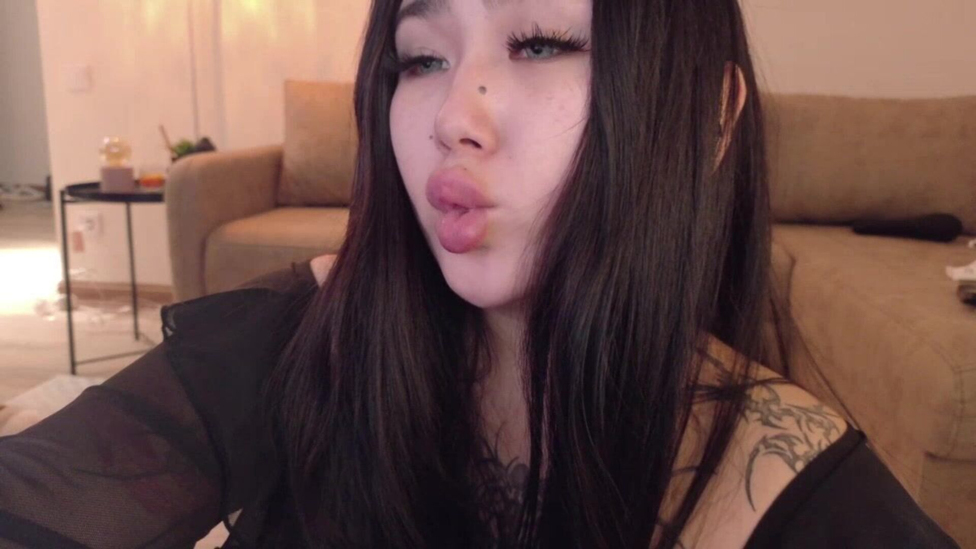 Yur1k0M4y 2026 02 27 08 23 38 058 - webcam