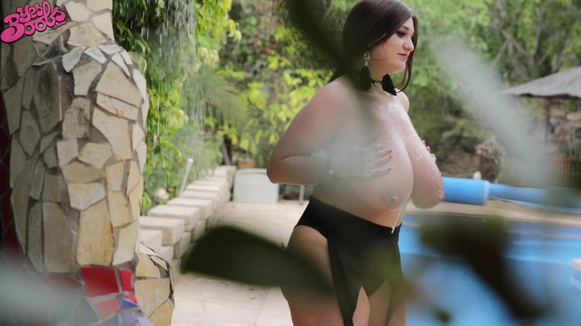 Demmy Blaze Slow Motion Demmy Blaze Shower - big tits - solo - amateur