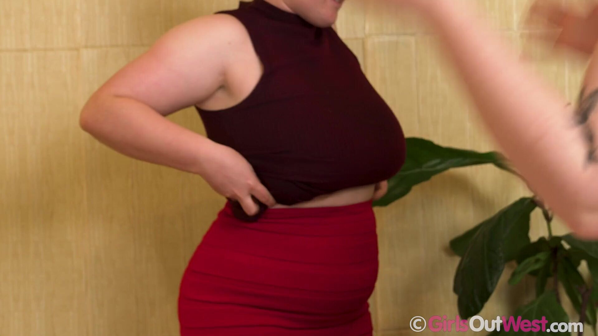 Emberly & Amy D New Sensation - lesbian - big tits - big ass