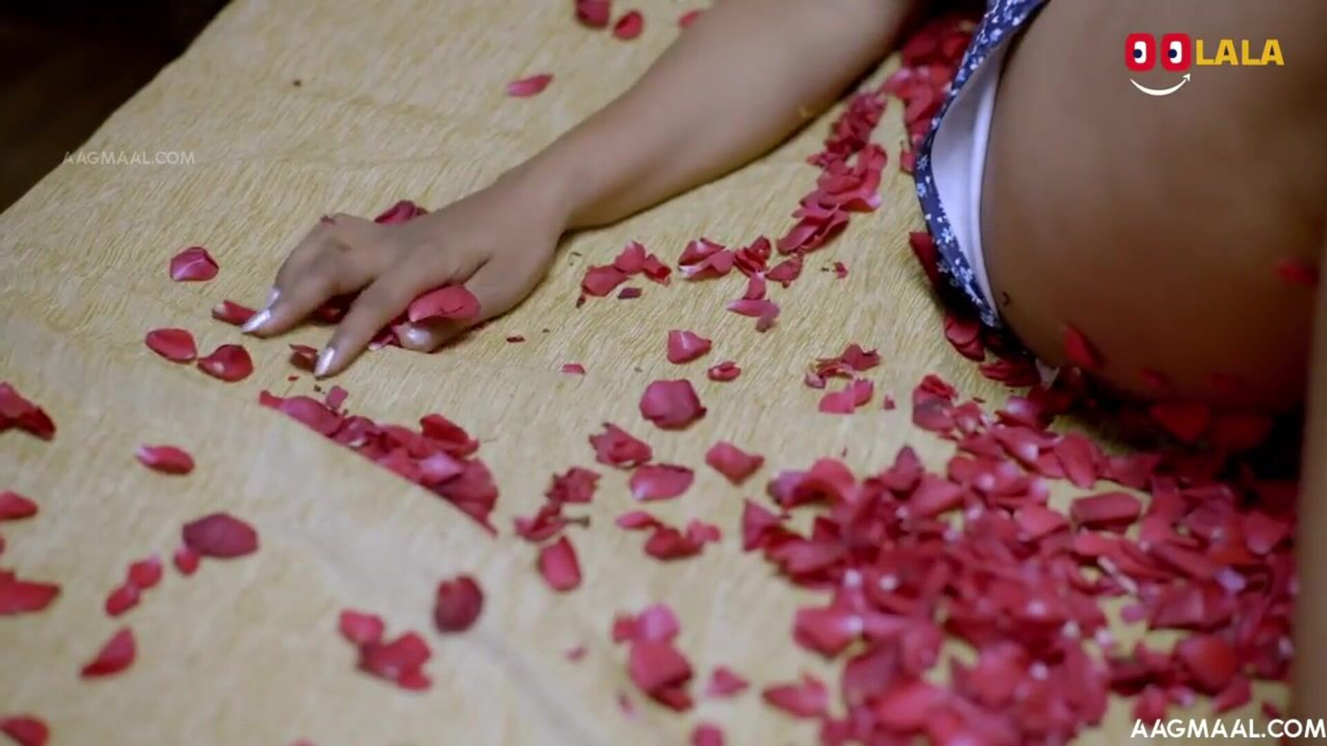 Jija Ji Season 01 Episode 02 (2023) Oolala Hindi Hot Web Series - jinnijazz - prajaktajahagirdar - neelam - sapnasappu - arpitadey - tinanandy - tinadutta - bhargavidebi - bhargavidevi - sucharitabhat