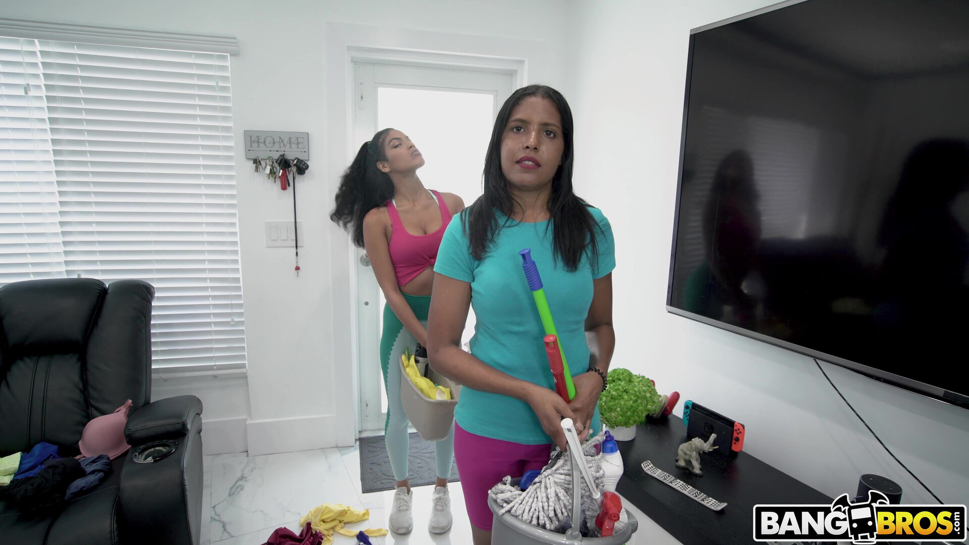 Maya Farrell Young Maid Pimped Out By Mom in 4k - 4k - bigtits - teen