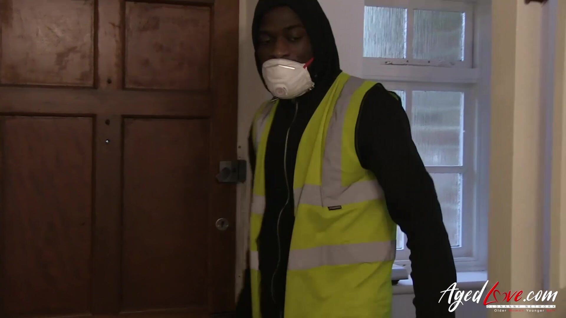 AGEDLOVE Lacey is surprised at home by a black worker who takes out his big black coc - bbc - bbw - dick - cock - huge - long - black - worker - pornstar - pussy