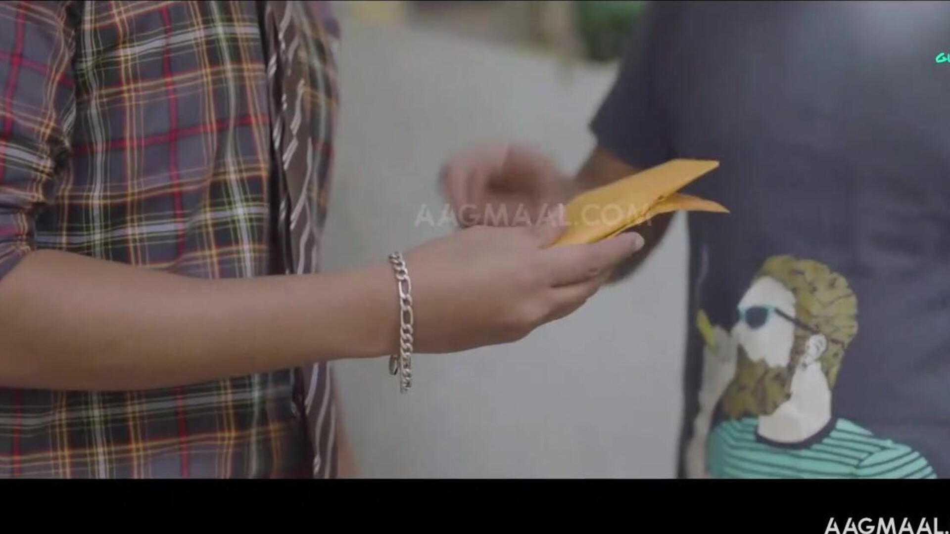 Bahen Chawk Season 01 Episode 01 Uncut (2021) GupChup Hindi Hot Web Series - neelam - sapnasappu - tinanandy - tinadutta - sucharitabhattacharya - alkaraj - priyagamre - bhartijha - ayushijaiswal - su