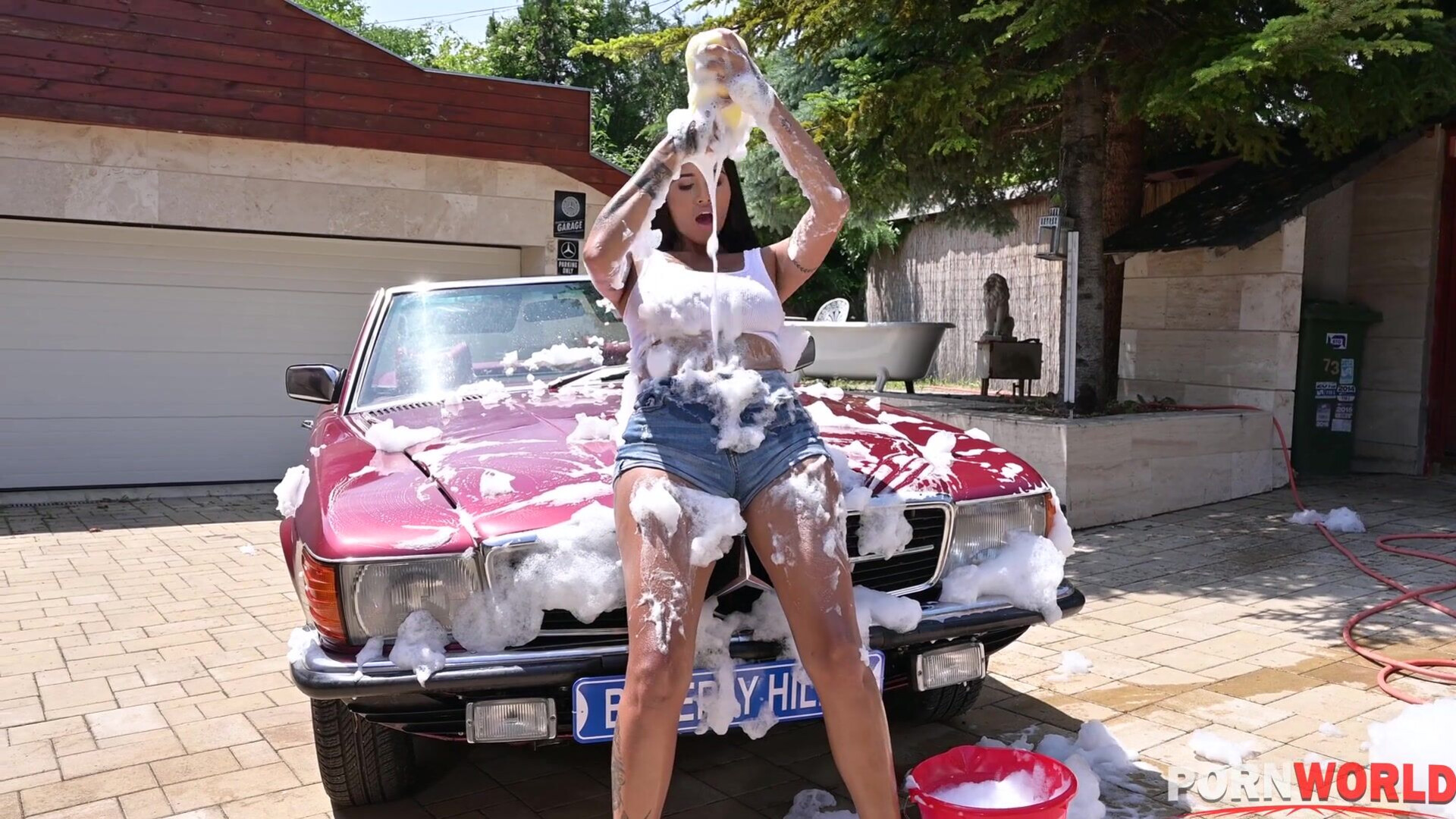 Busty Slut Yorgelis Carrillo Waxes Car Washer’s BBC - latina - sex