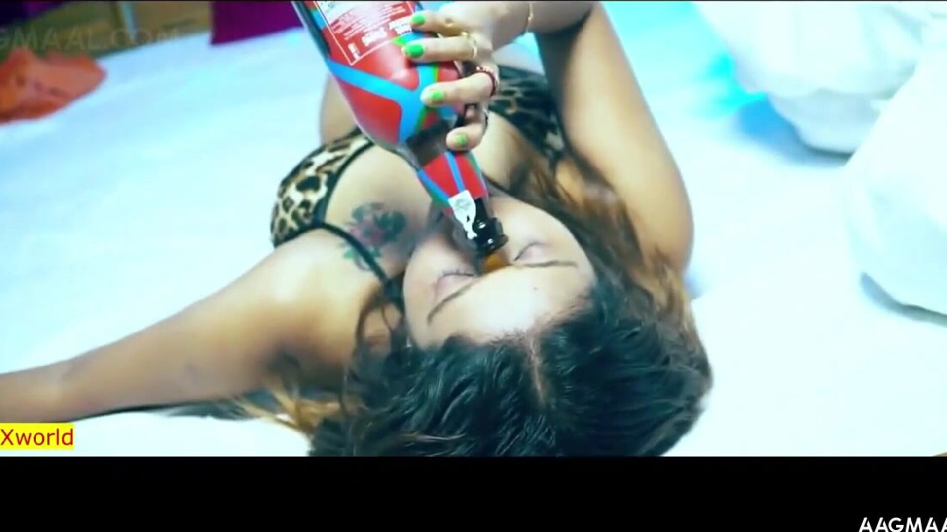 Drunk Me Uncut (2023) Hindi Hot Short Film - gargikhakhalary - priyagamre - bhartijha - leenasingh - prajaktajahagirdar - sharonparmar - ayushibhowmick - peehukanojiya - pihusharma - malvikatomar