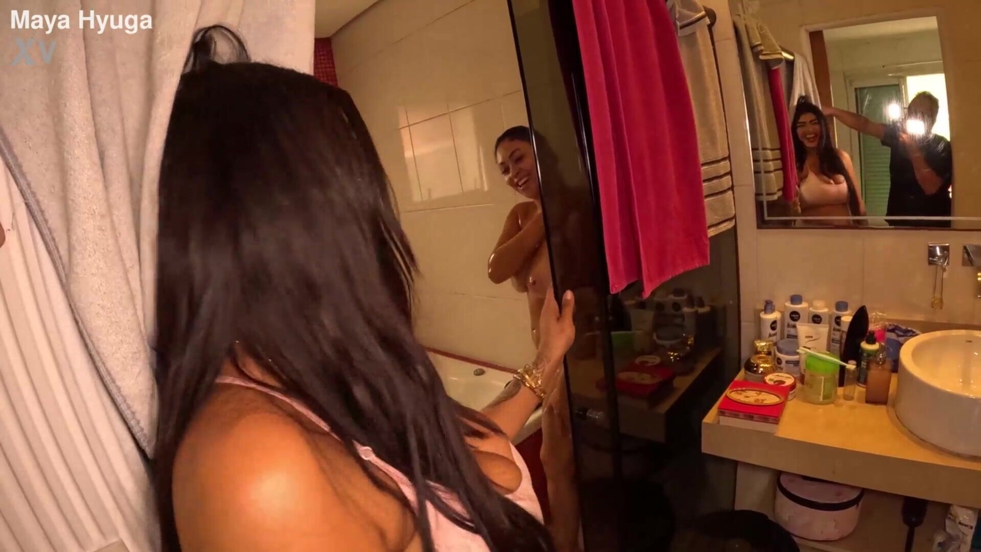 Gostosa do peitos gigantes me chupa enquanto leva rola Maju Fagundes Maya Hyuga - maju fagundes - maya hyuga - binho ted - pov - latina - brunette - brazilian - big ass - big tits - threesome