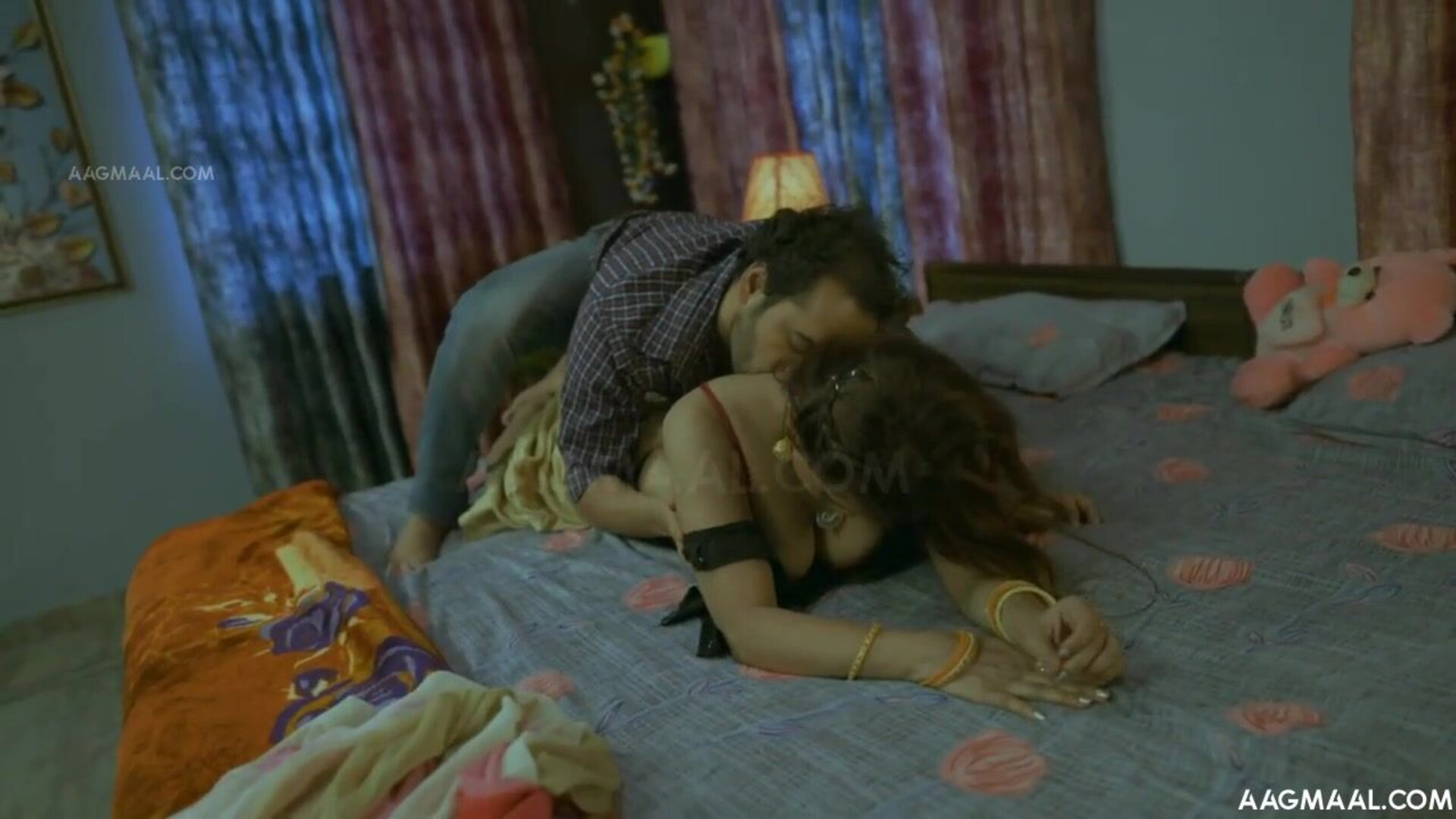Jadui Ittar Season 01 Episode 01 (2023) Woow Hindi Hot Web Series - prajaktajahagirdar - neelam - sapnasappu - bhargavidebi - bhargavidevi - tinanandy - tinadutta - sucharitabhattacharya - alkaraj - p