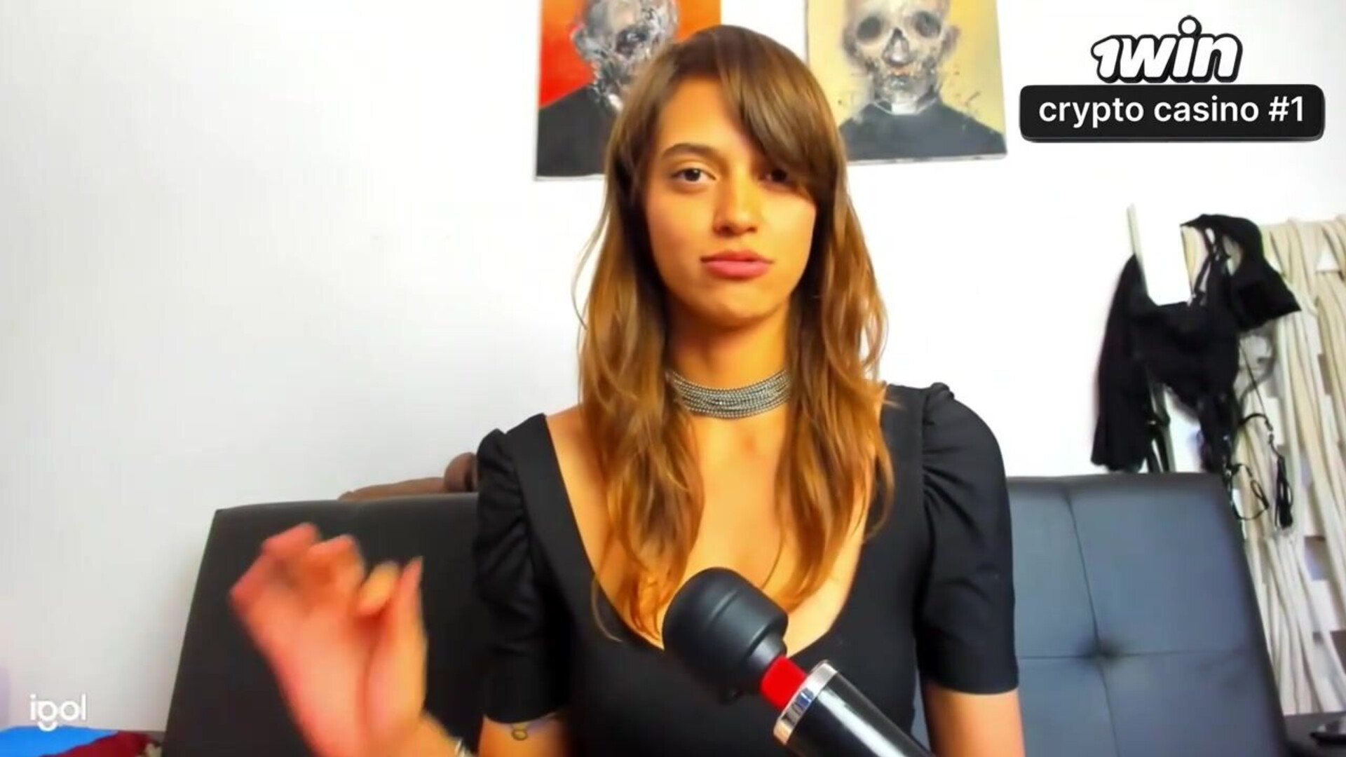 My massager failed in the very first video of the channel! - brazilian - sex toy - magic wand vibrator - toys - talking - eye rolling - ahegao face - hd porn - xxx - smiling