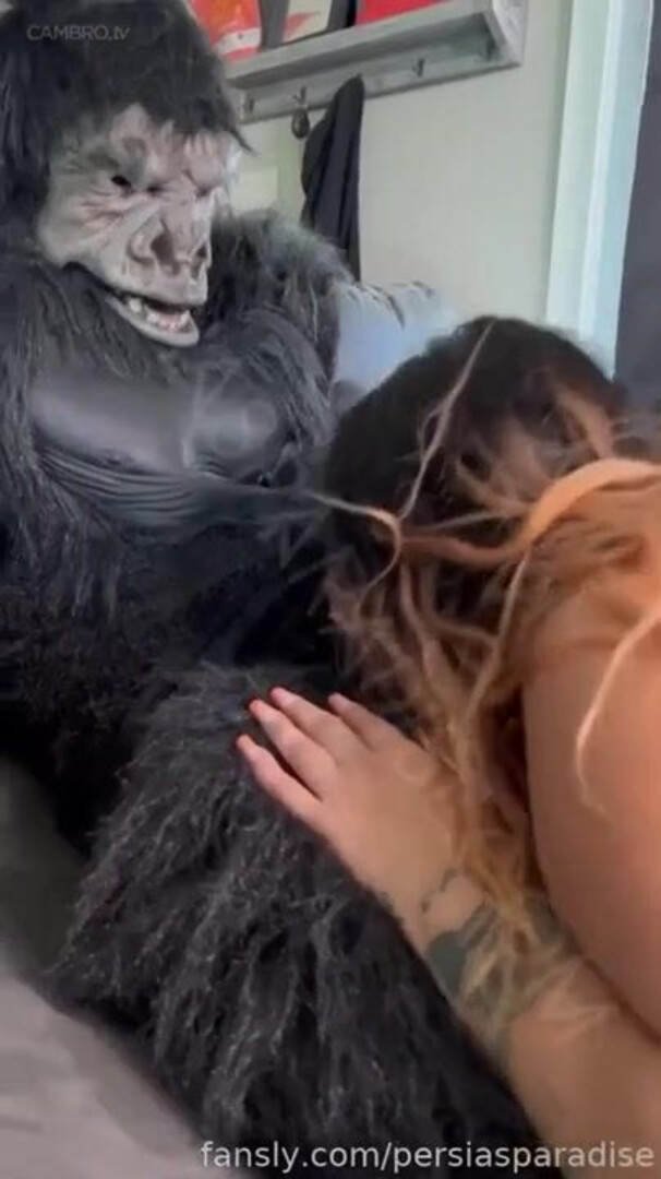 Perrsia Paradise fucking KingKong - curvy - big natural