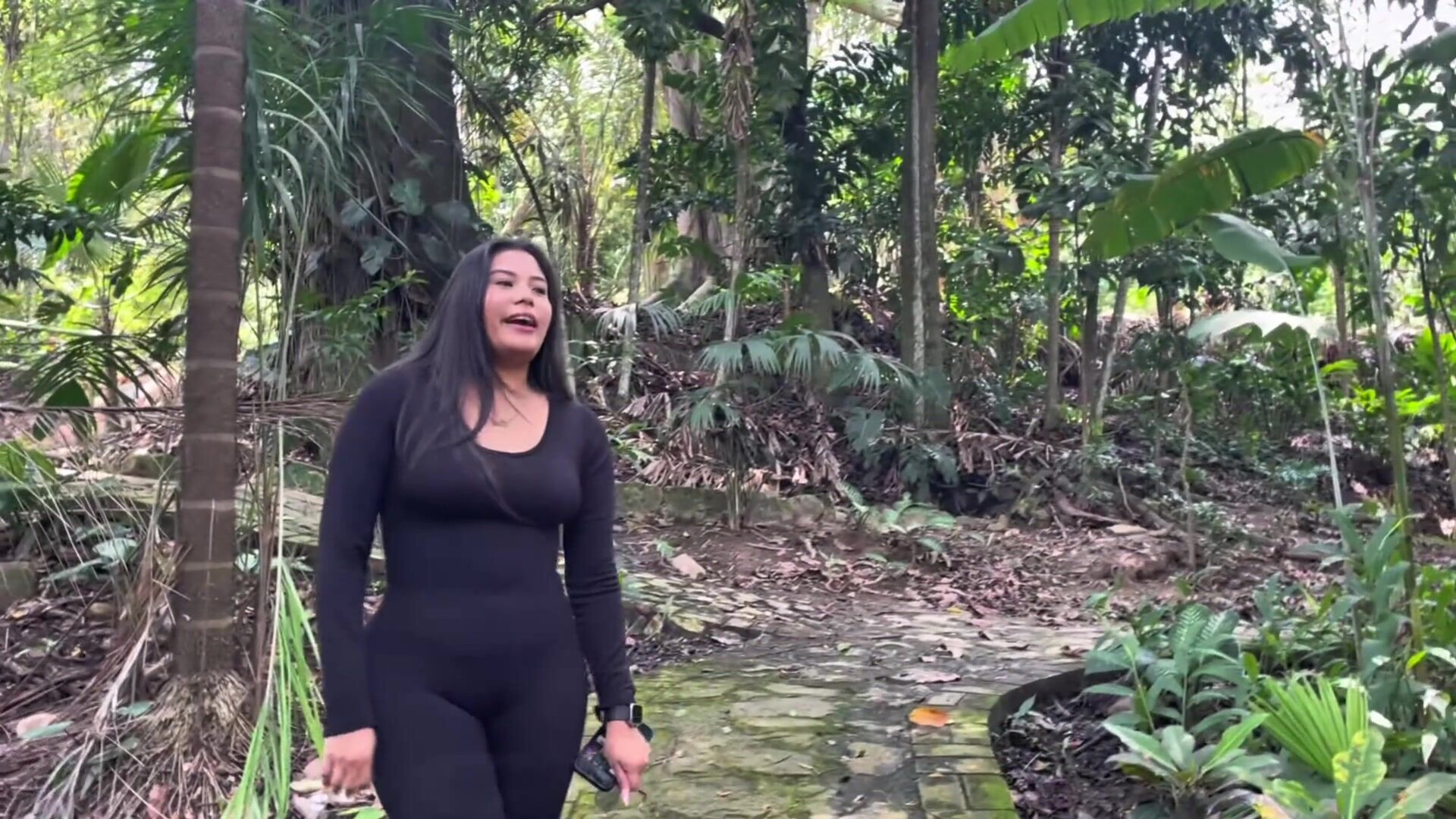 Sexo oral en publico - latina - mature - blowjob - public