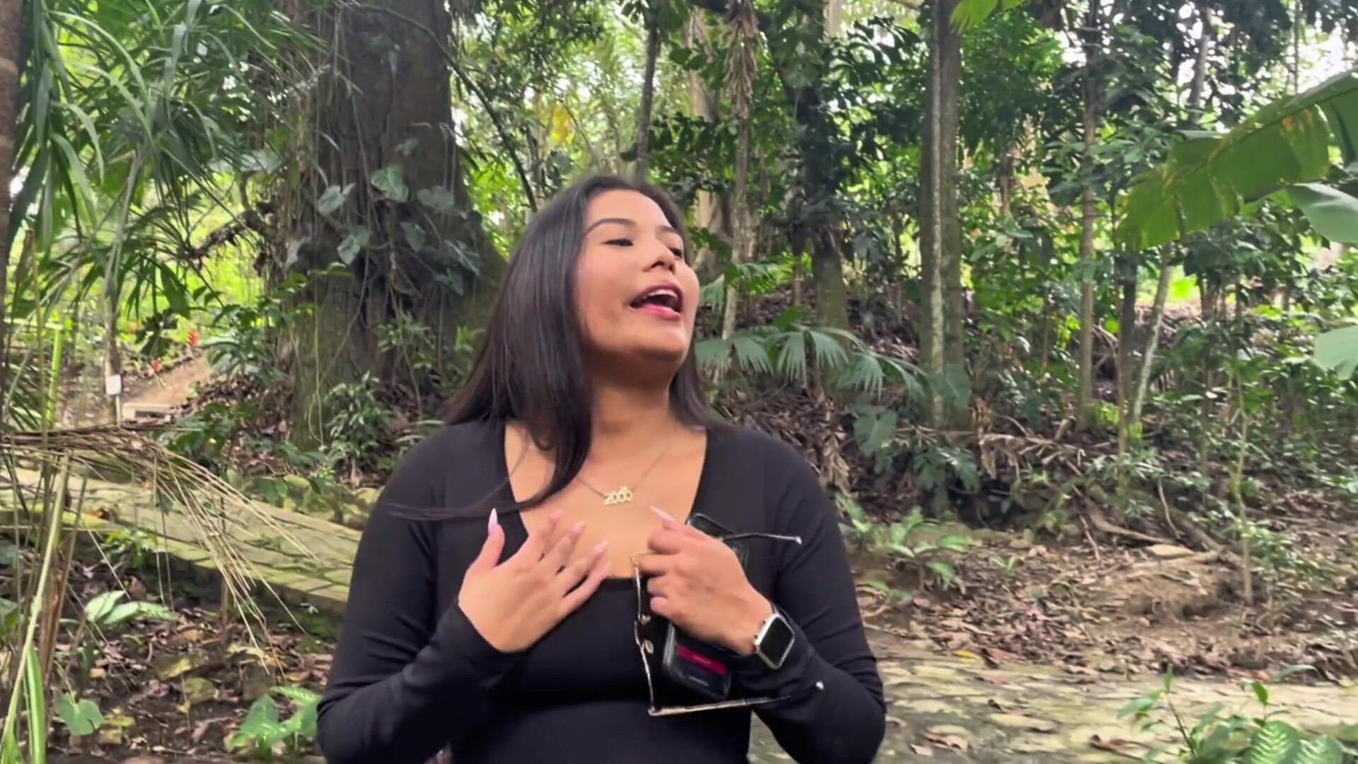 Sexo oral en publico - latina - mature - blowjob - public