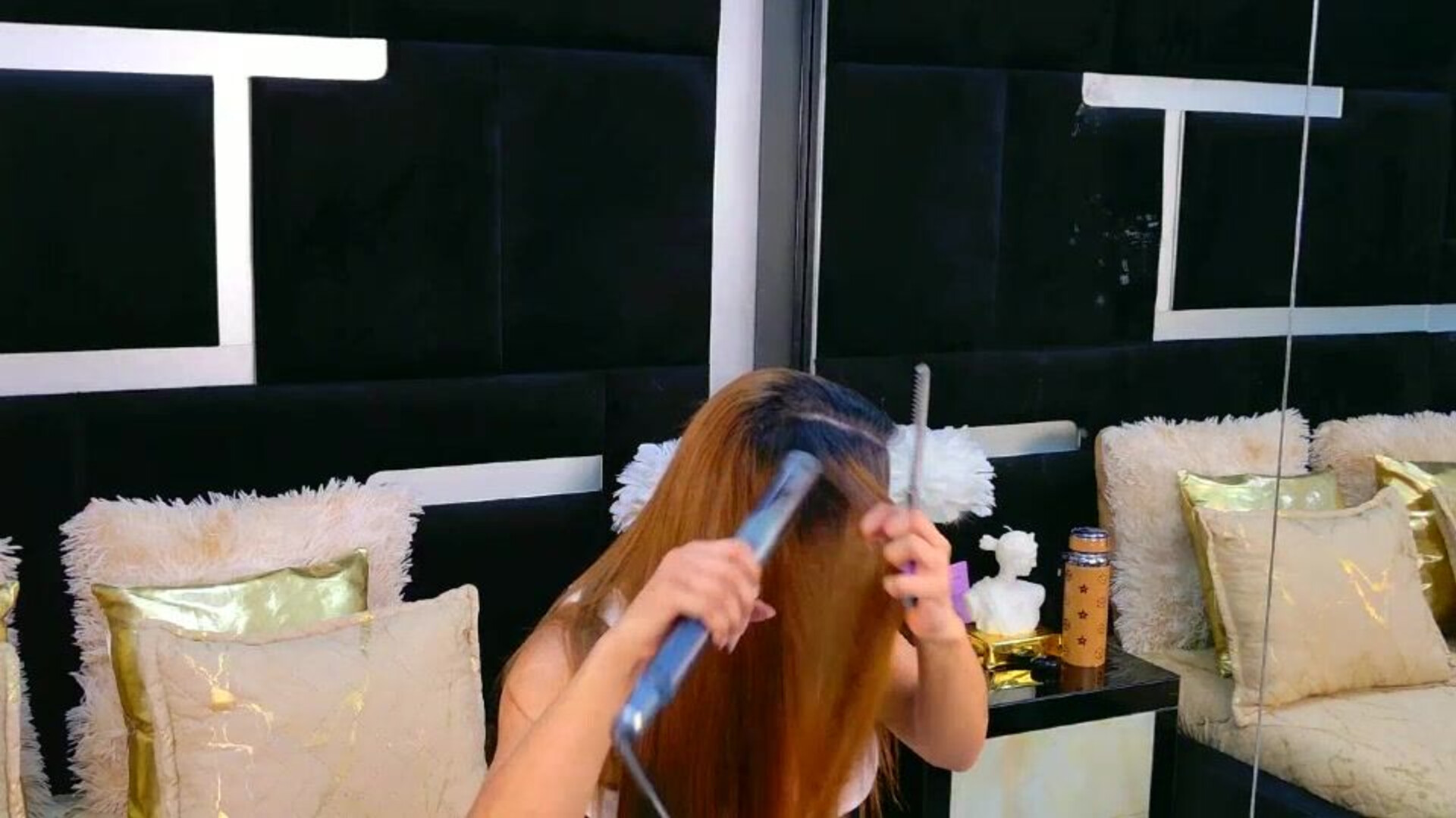 alanaferrara 2025 12 03 18h24m29s - webcam