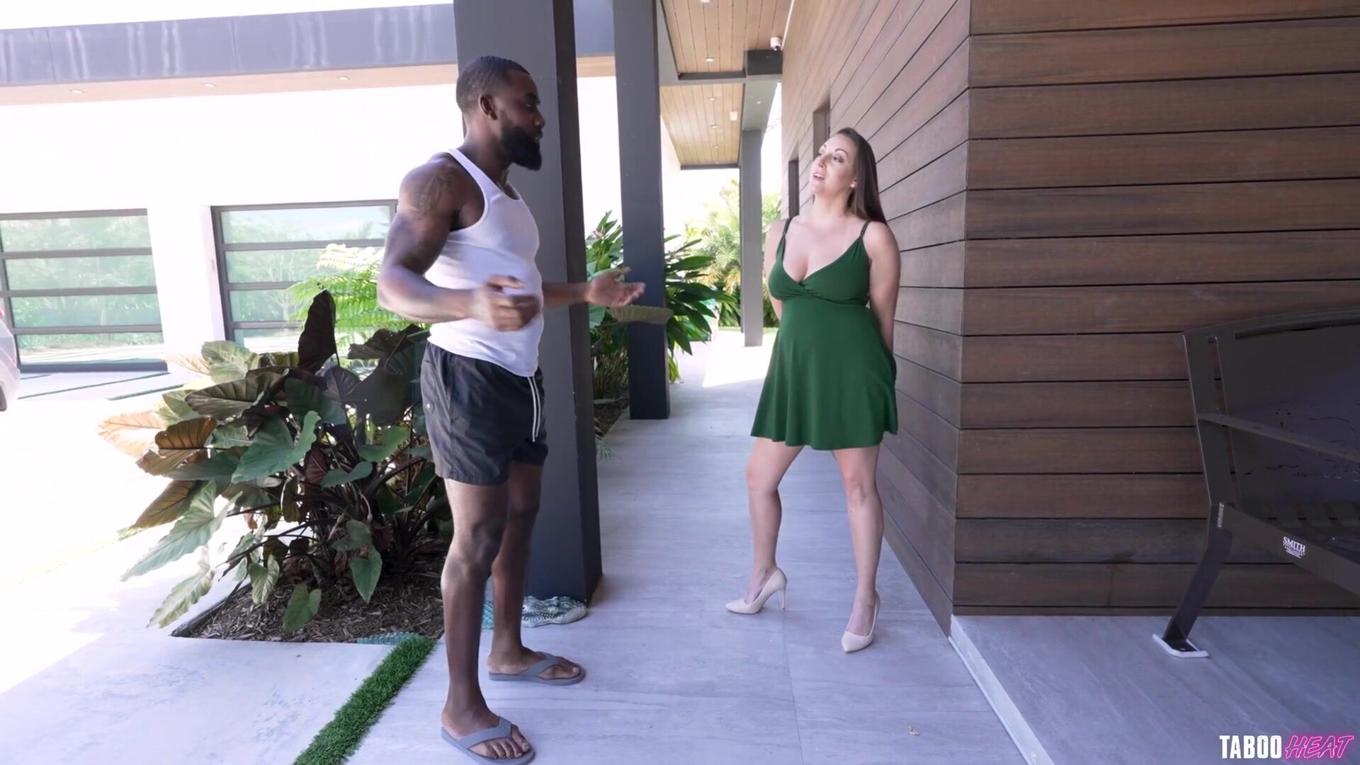 Bbc fucks sweet pussy - bbc