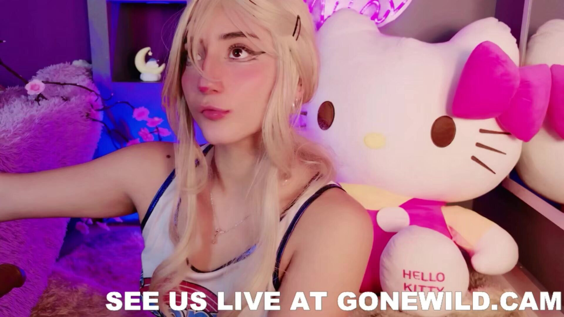 Blonde E Girl Dildo Sucking - webcam - solo - blowjob - dildo - e-girl - cosplay - blonde - hello kitty - pink room - deepthroat
