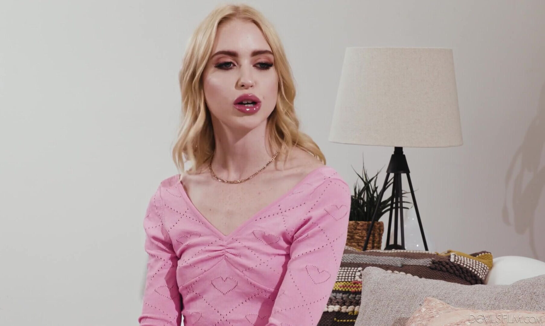 Chloe Cherry Boffing the Babysitter - hot