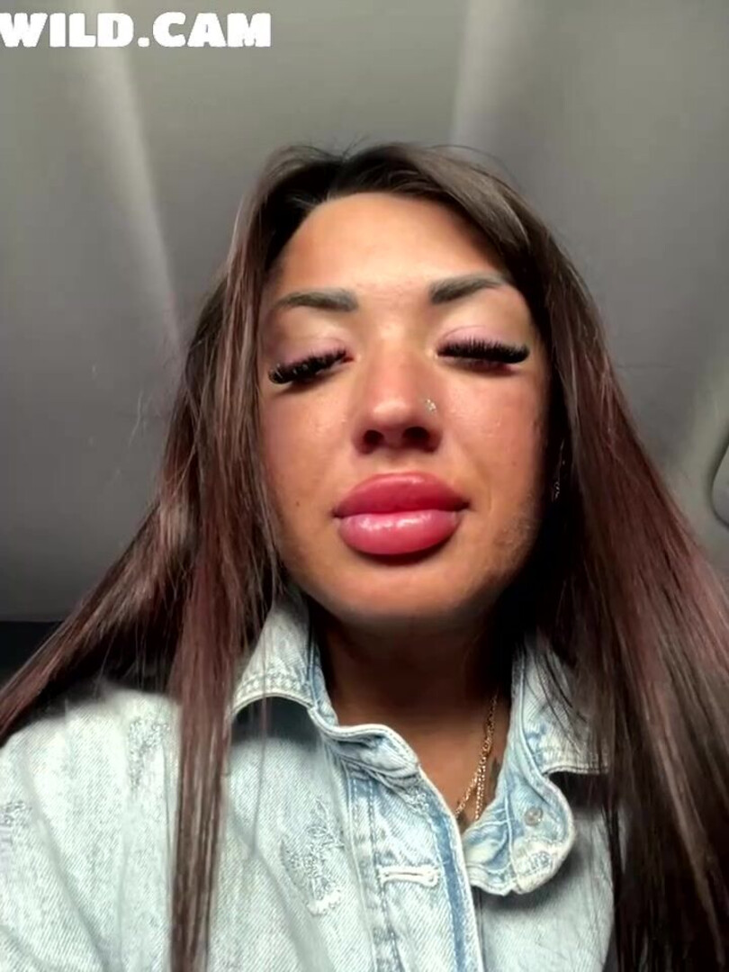 Freaky College Girl Flashes Pussy in Car Closeup - car - tease - college - pussy flash - tattoo - plump lips - brunette - solo - amateur - webcam