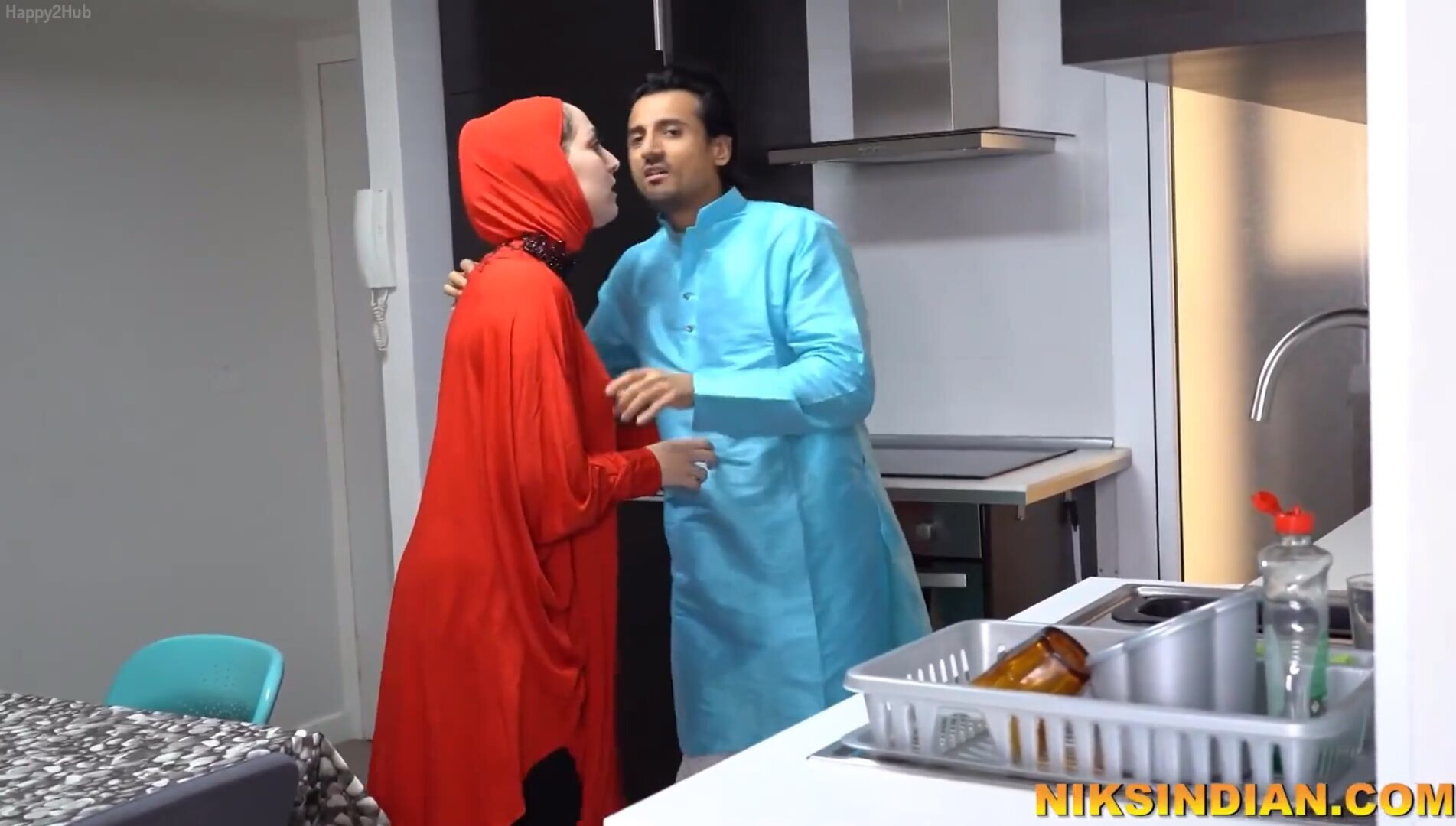 Hijabi Girl Cheating With Horny Neighbor - hot - xxx