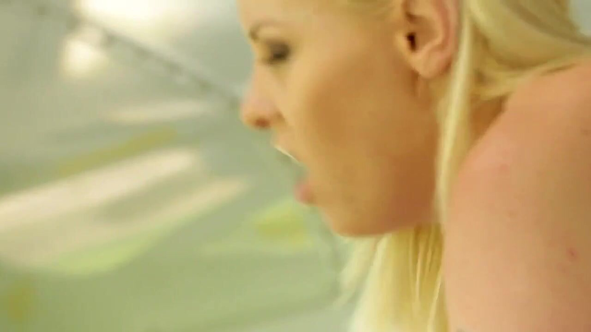Hot babes - hot - babes