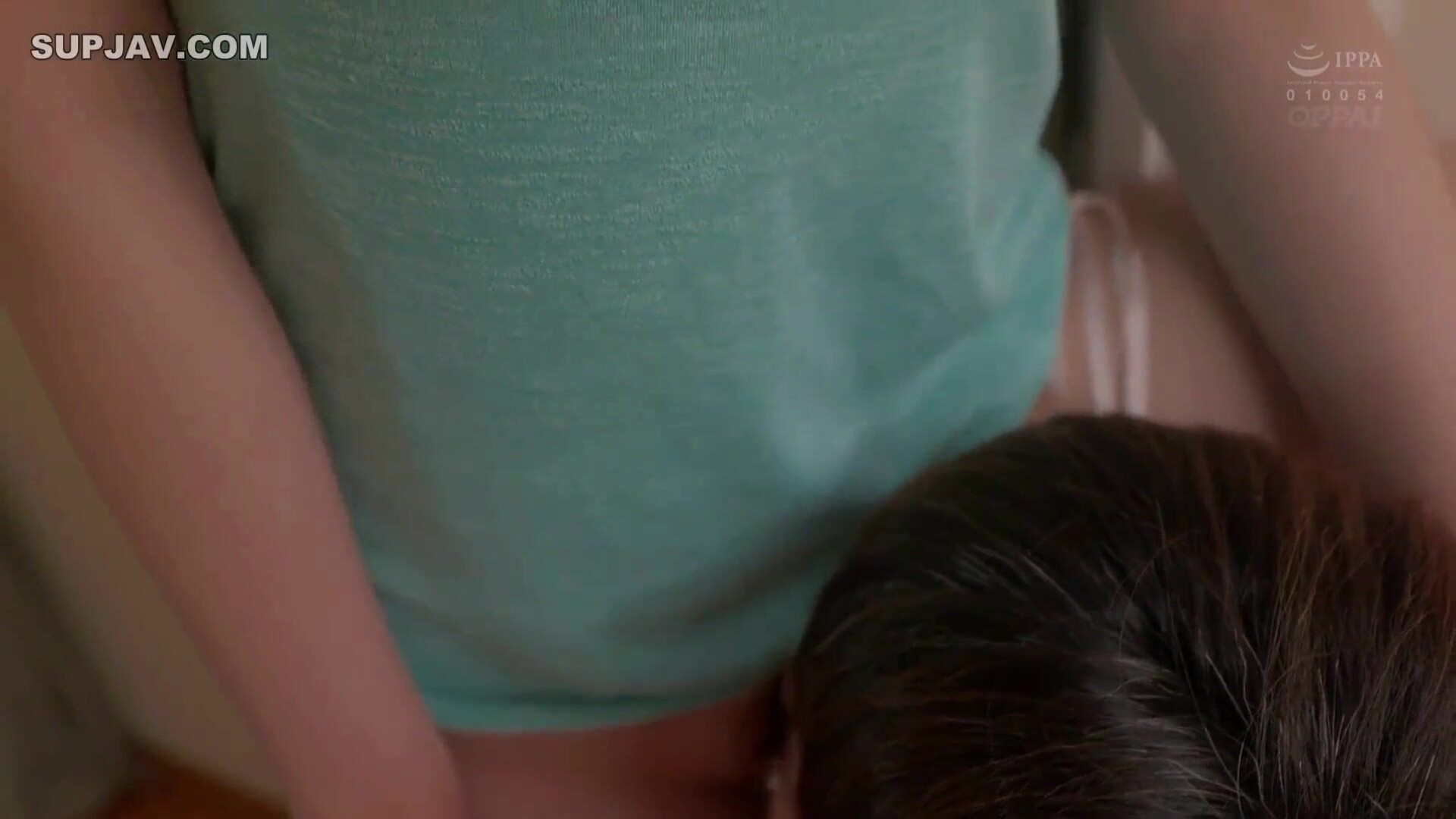 Kanako Iioka Gave In To The Temptation Of My Neighbor's Wife's Floating Bra - babe