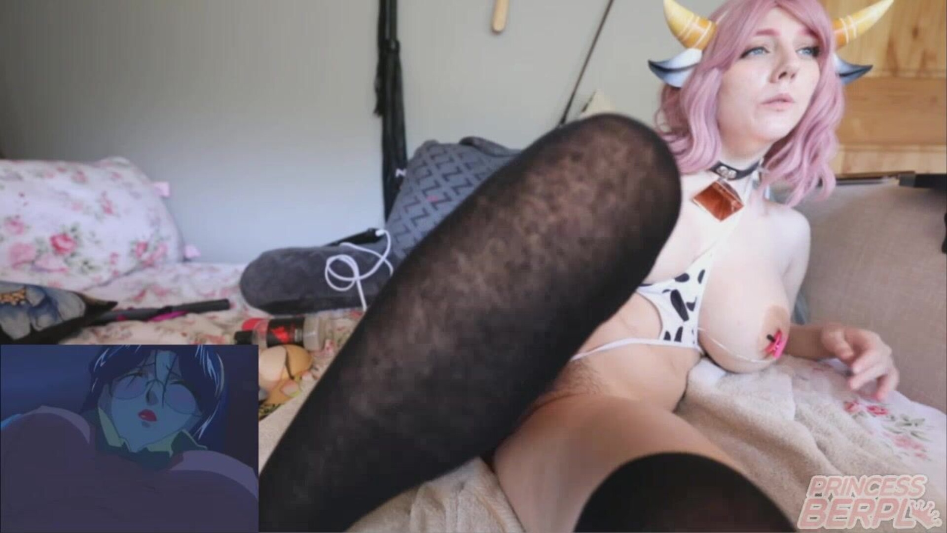Princessberpl Mvlive Hucow Watches Hentai part4 - pov - hardcore - handjob