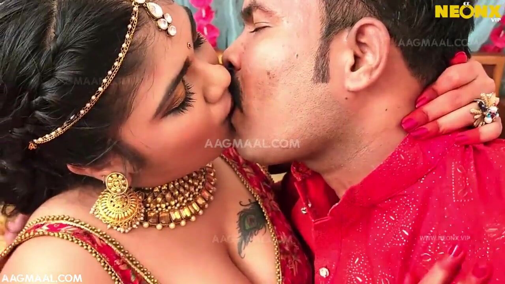 Pyaasi Dulhan Uncut (2022) NeonX Hindi Short Film - kanchanarora - sucharitabhattacharya - tinanandi - tinanandy - tinadutta - jyotimishra - sapnasappu - kajalchauhan - nanditadutta - pallavipatil
