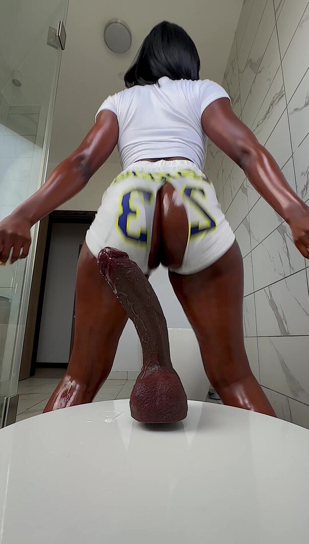 Queen BBC Twerk, Ride, & Squirt - queen - bbc twerk - ride - & squirt