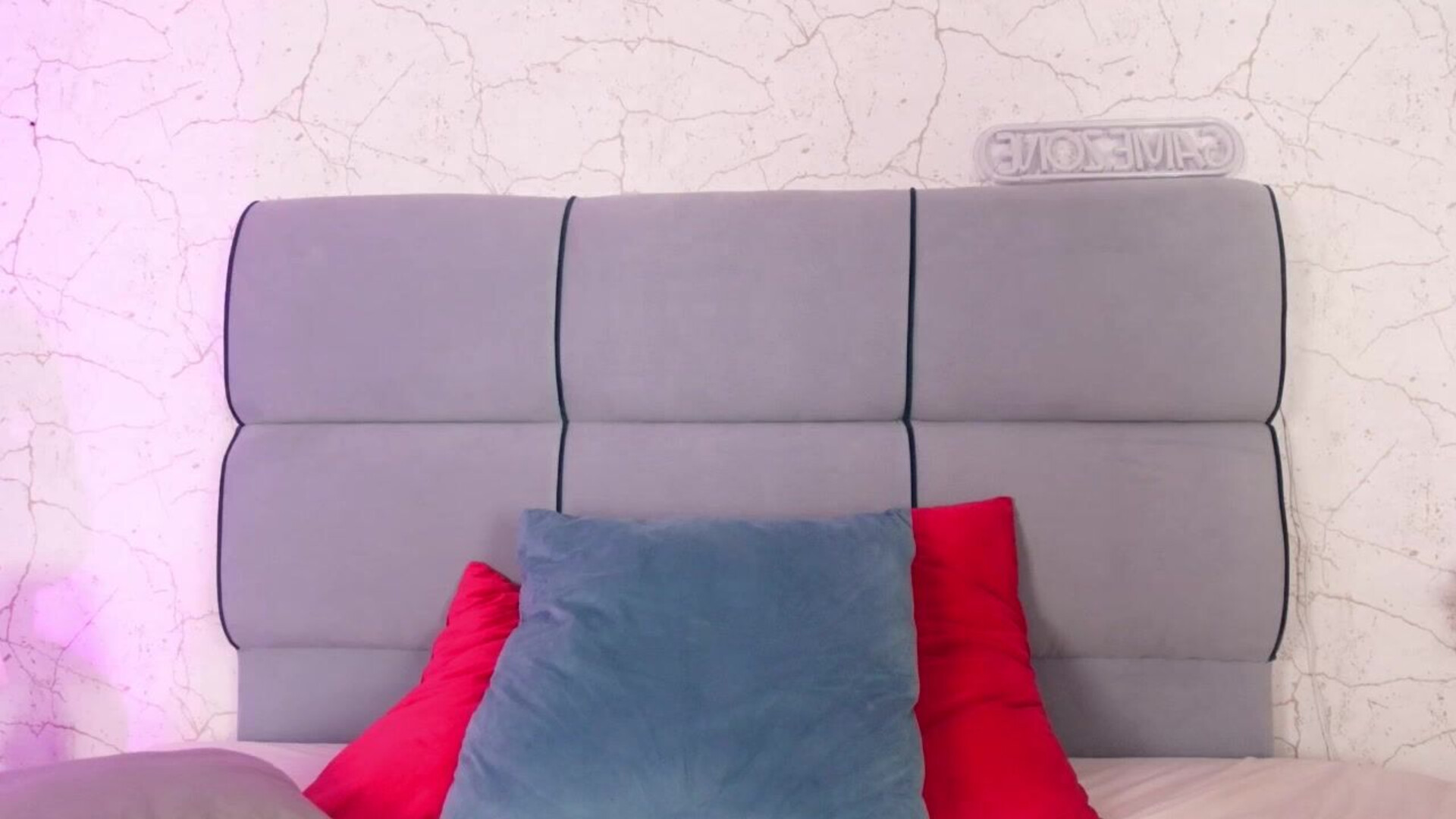 angiebrooks 2025 11 24 09h29m38s - webcam