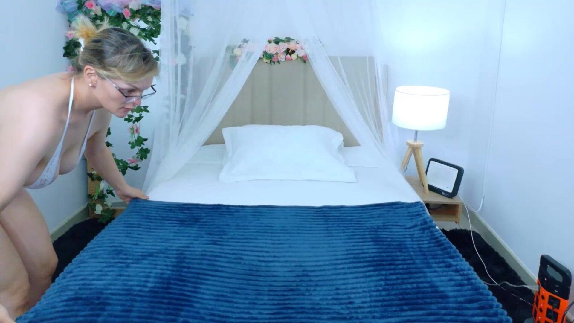foxxy lov 2026 01 08 17h09m43s - webcam