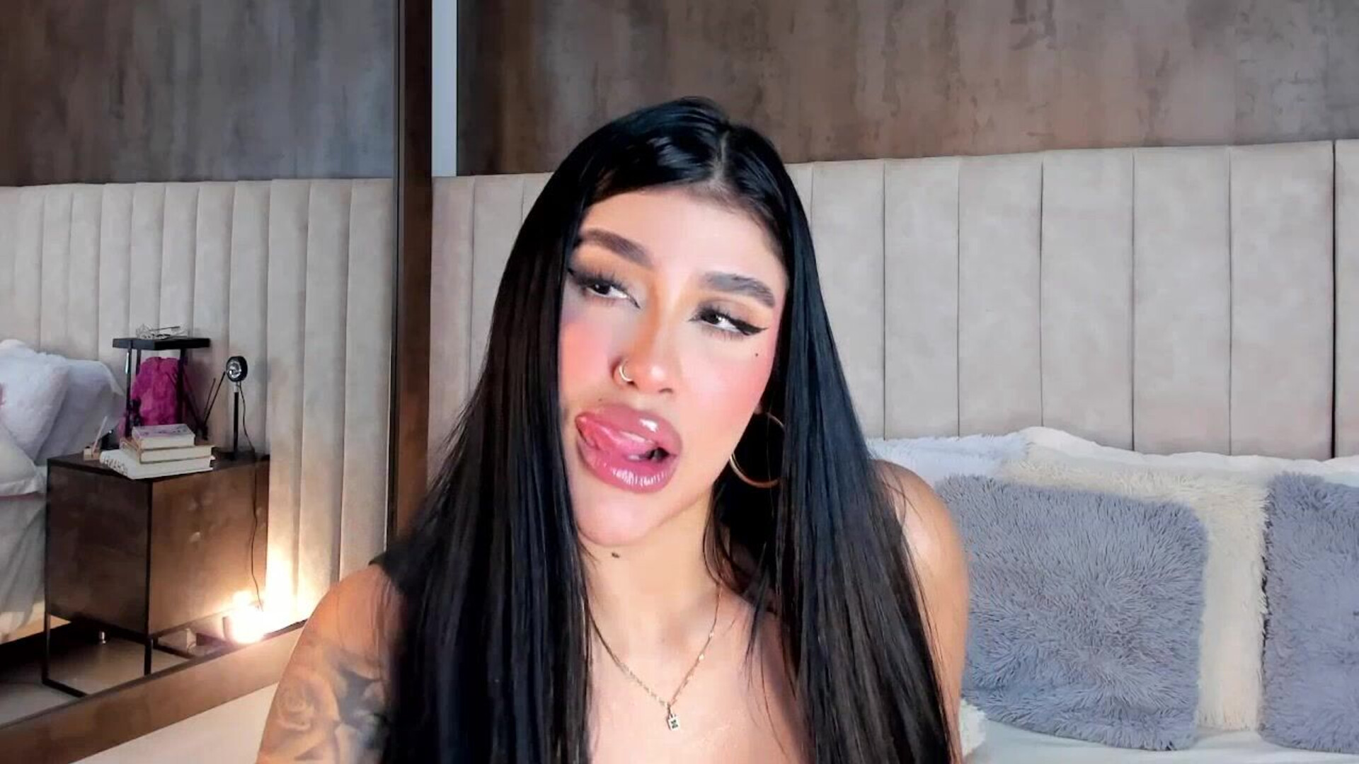 ninnazambrano 2025 12 26 13h23m41s - webcam